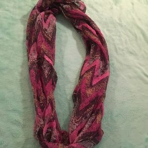 Infinity scarf